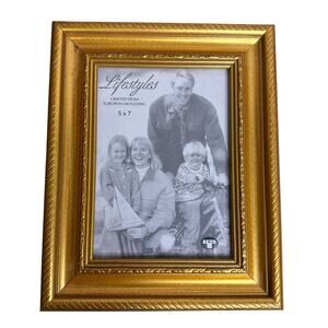 Lifestyles European Molding 5 x 7 Frame Gold Ornate TMG Resin
